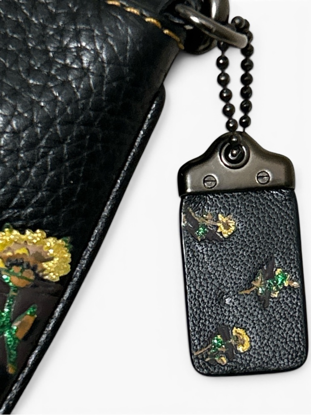 COACH Pyramid Eye Turnlock Wristlet/Clutch 30 Embossed Pebble Leather - Picture 5 of 10